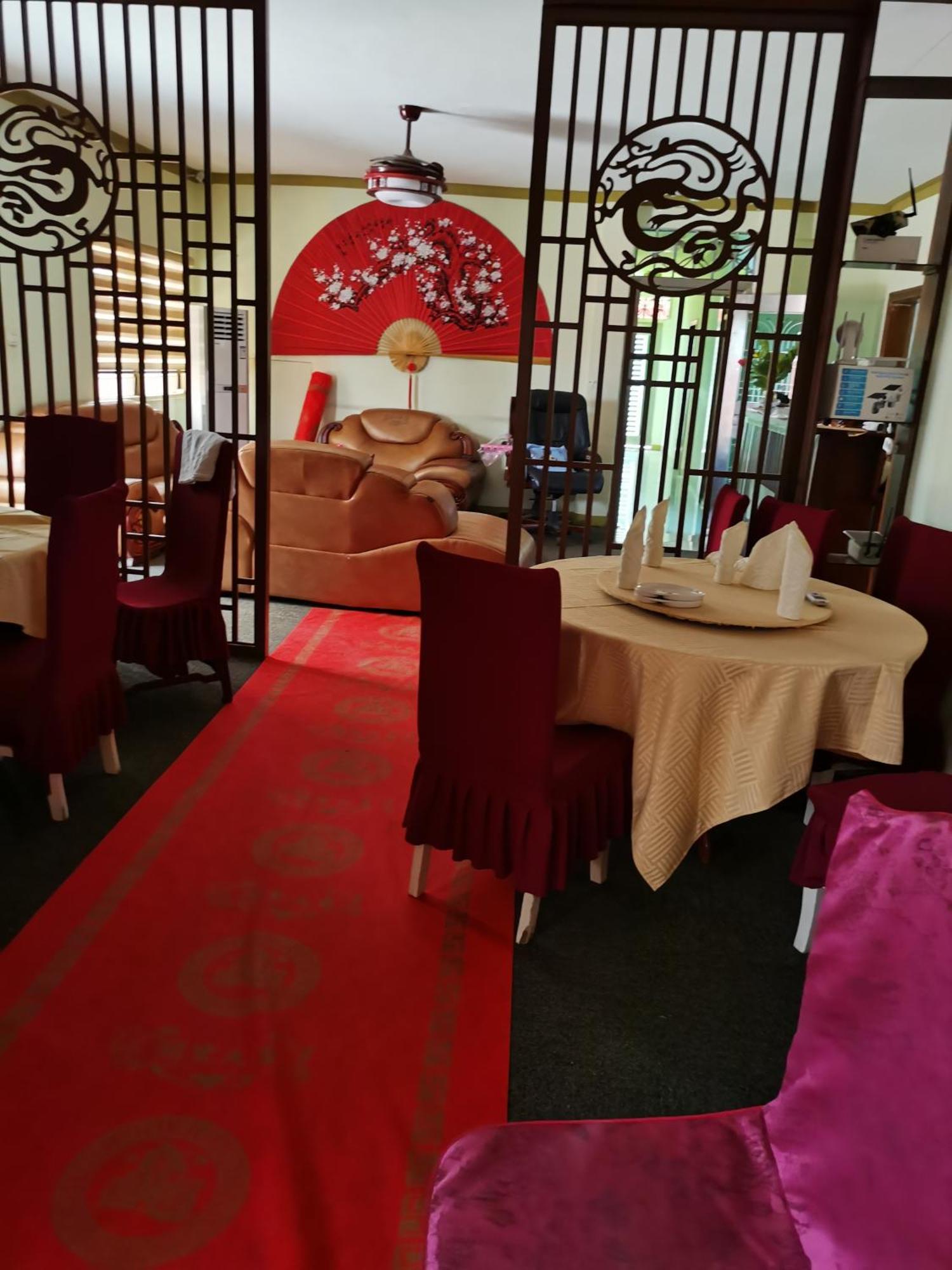 Hongyuanprimierhotel Accra Bagian luar foto